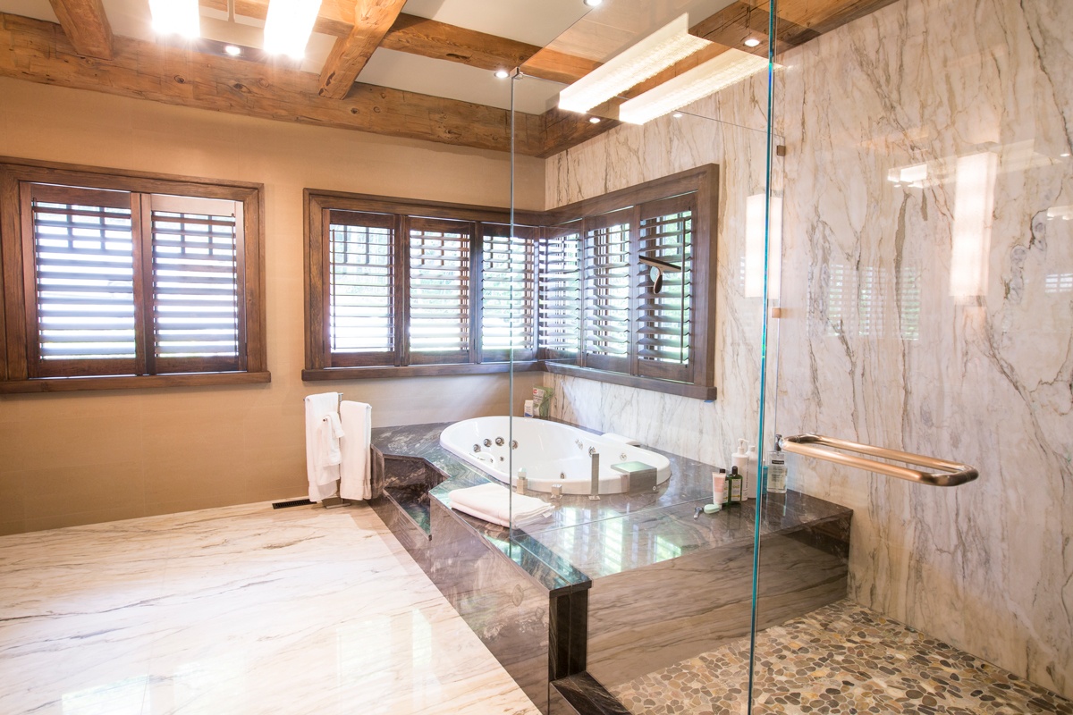 10 Professional Tips To Consider When Renovating Your Canadian Bathroom 1