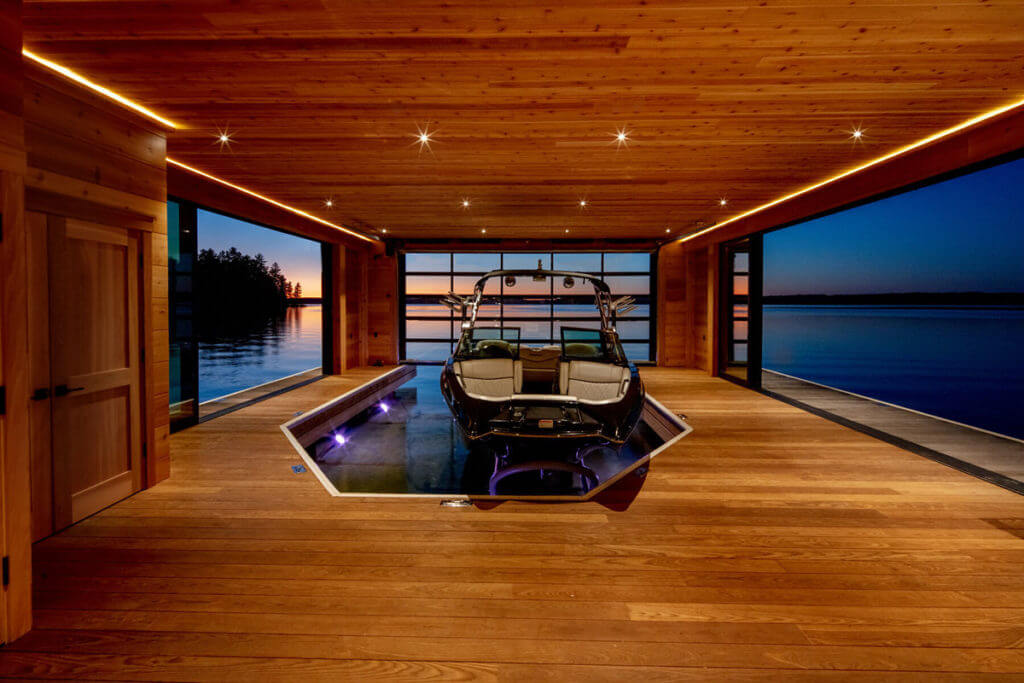 Embracing Contemporary Style on Lake Muskoka 2